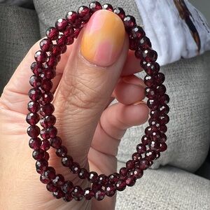 Faceted garnet bracelet